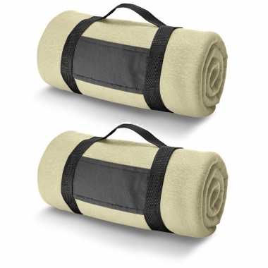 6x fleece dekens/plaids zandkleurig met afneembaar handvat 150 x 120 cm